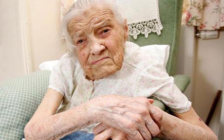 英国105岁处女老太说长寿秘诀是没有性生活