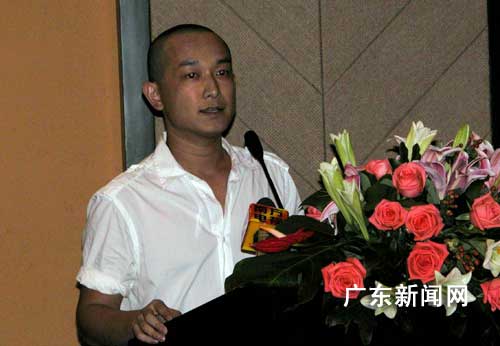 曾毅人口_著名人口学家曾毅做客大夏讲坛