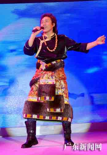 2010东方睿志世界亚裔小姐大赛决赛在广州隆