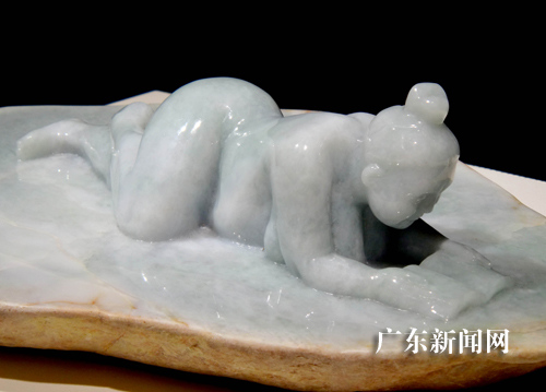 雕塑家许鸿飞翡翠雕塑展在广州展出
