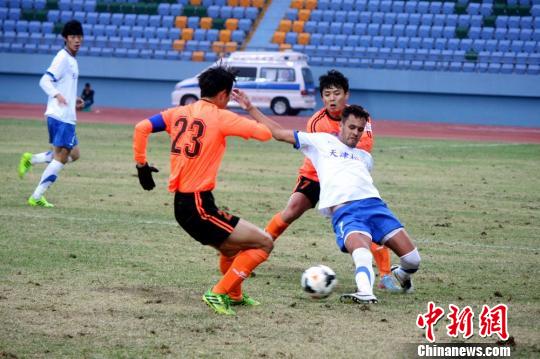 足球之乡广东梅州2014年贺岁杯足球赛开赛