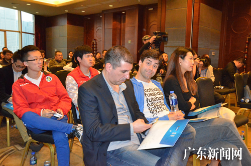 深圳出现利用互联网众筹方式组建的足球俱乐部
