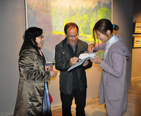 美国油画家凯文·麦克弗森在江门举办画展--中