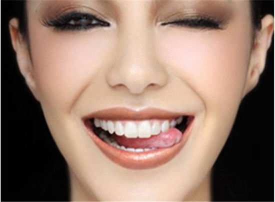 牙齿黄洗牙能把牙洗白吗?--中国新闻网·广东