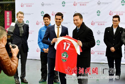 观澜湖青少年足球联盟赛在深圳举行--中国新闻