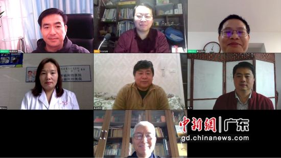 CCF YOCSEF广州在线论坛。 蔡敏霞 摄 
