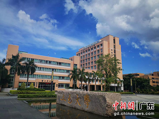 江门五邑大学于1985年由旅外江门华侨支持建校。李健群 摄