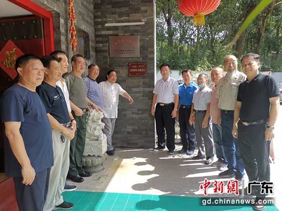 同心抗疫 军地共建文化基地在广州启动