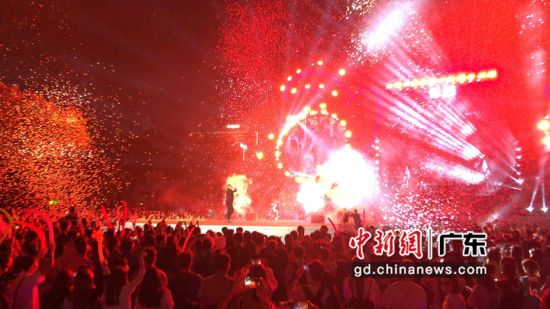 广州长隆欢乐世界10月9日开启持续23天“玩圣节”。宋元明清摄影 
