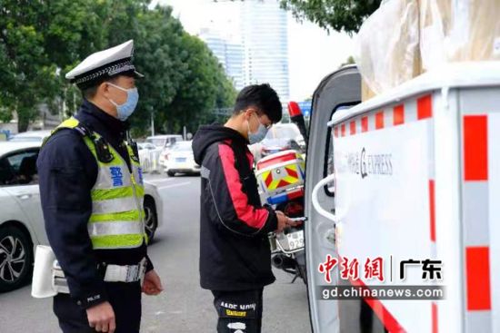 广州交警部署开展摩电整治专项行动
