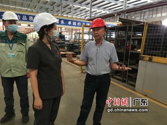 廣州中院主審法官石佳到科利亞公司參觀復(fù)工復(fù)產(chǎn)