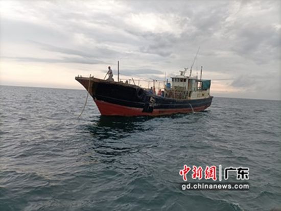 截至5月5日18时，广东省海洋综合执法总队已查处34艘违规进行渔业作业的船舶。 作者 粤海综