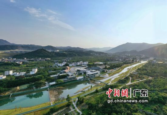 广州建成“碧道”609公里，获得世界景观建筑奖和国际景观奖。 作者 潘子昭