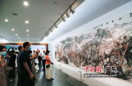 “岭南红——宋陆京中国画作品展”在粤开幕