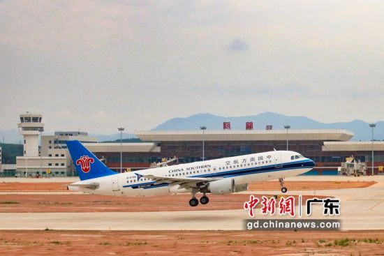 广东韶关丹霞机场成功试飞 年内将通航 作者 广东机场集团供图