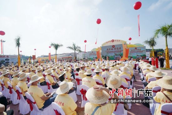 9月26日，揭阳市揭西县庆祝“中国农民丰收节”系列活动举行。钟欣 摄
