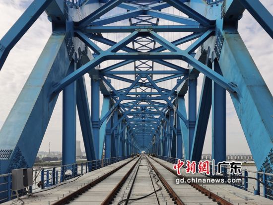 南沙港铁路“亚洲第一跨”建造关键技术国际领先
