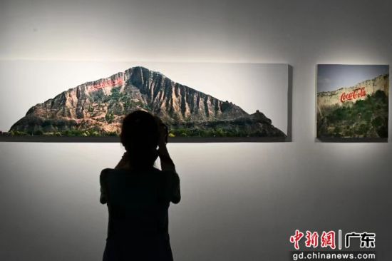 “大地惊雷――褚秉超个展”在广东美术馆开幕。陈楚红 摄 作者