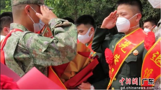 图为惠城区举行2022年度西藏退役士兵返乡欢迎仪式现场。 作者 惠城区委宣传部 供图