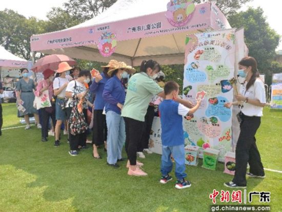 广州市儿童公园参加2022年广州市全国科普日暨第五届广州科普嘉年华活动。通讯员 供图