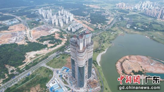 中新广州知识塔项目冲刺主体结构全面封顶