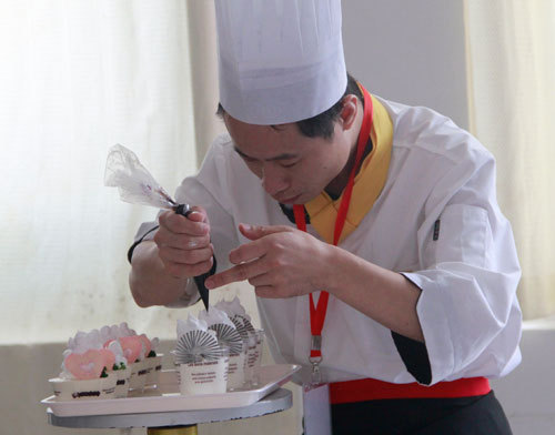 福建新东方烹饪学校:金牌大师烹饪对决 舌尖诱